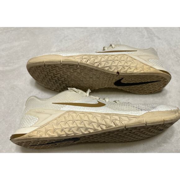 Nike Women’s Shoes Size 9 Metcon 4 Champagne Metallic Gold AV2141-120 Training - Picture 6 of 9